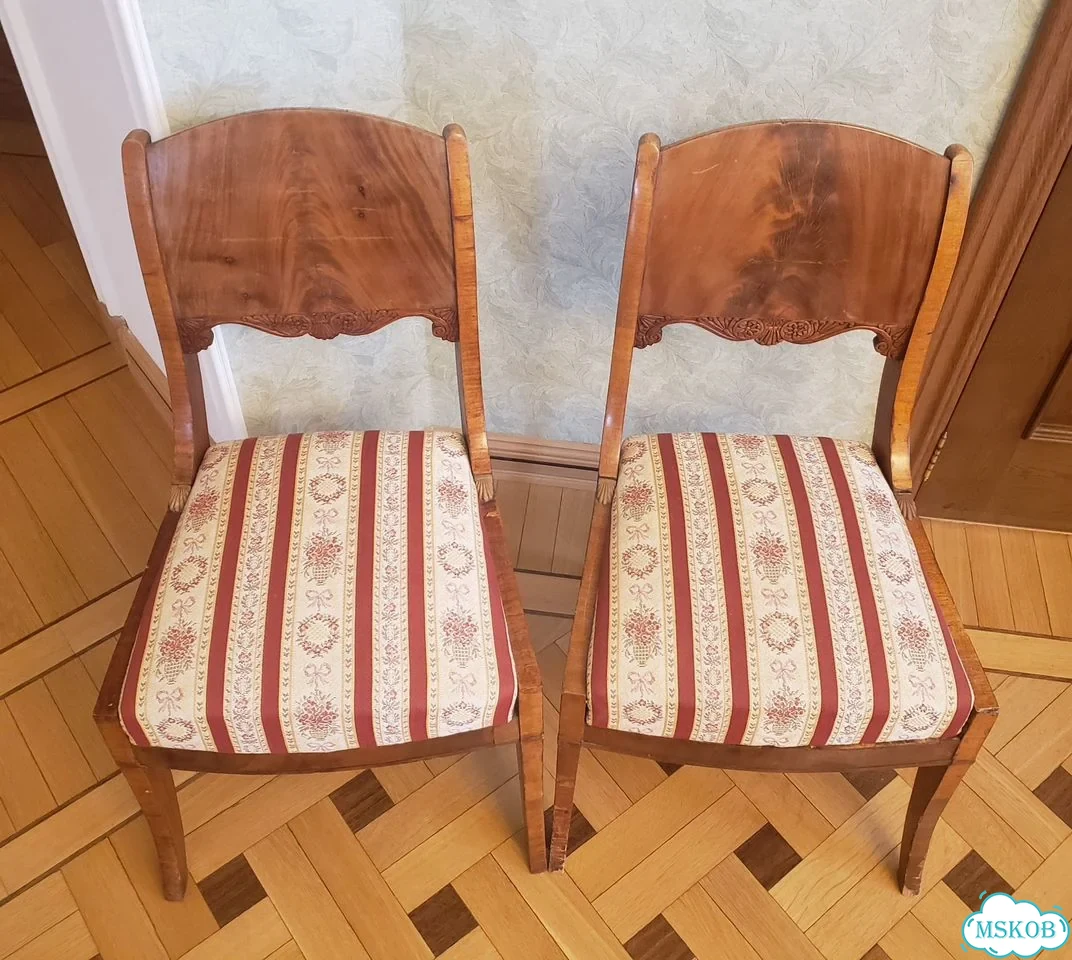 Пара антикварных стульев фото 6
