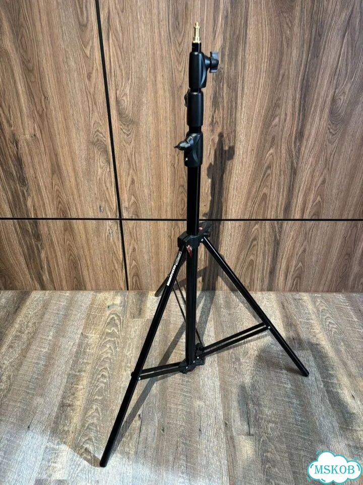 Штатив manfrotto для света 1004BAC фото 2
