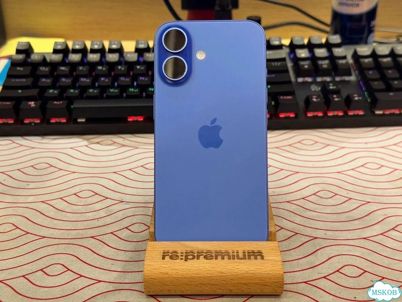 iPhone 16, 128 ГБ фото 1