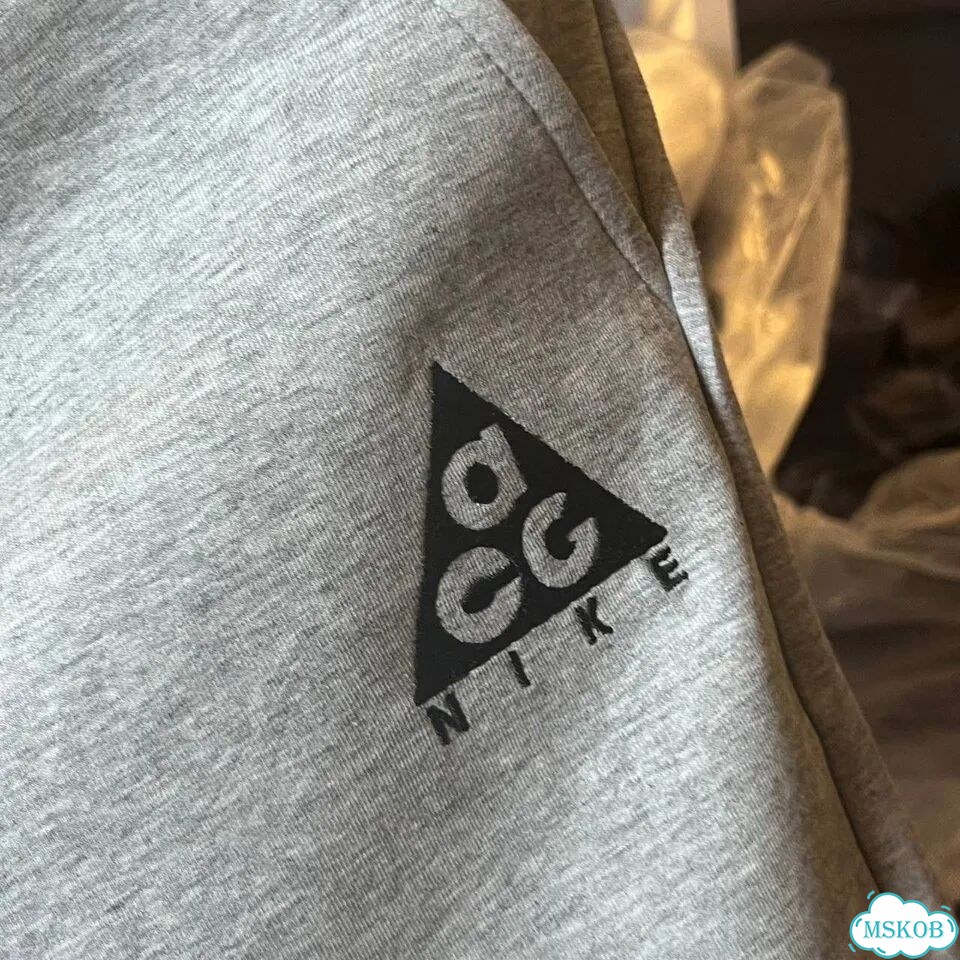 Шорты Nike ACG серые фото 5