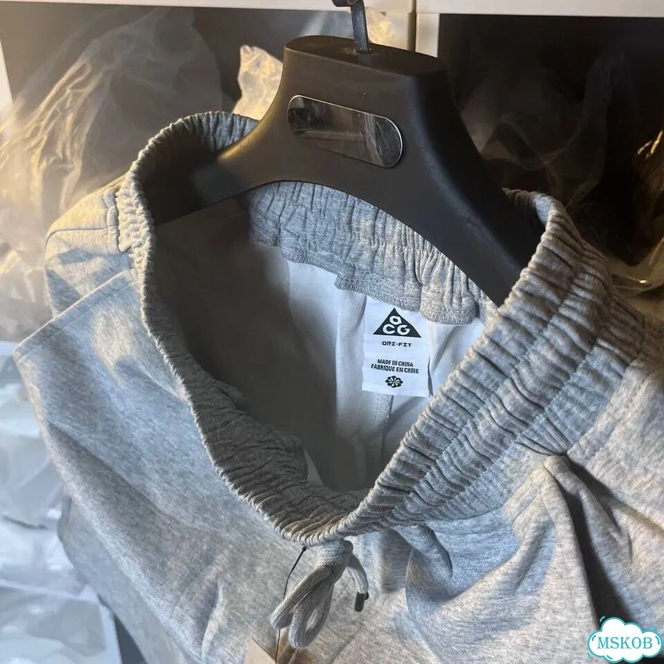 Шорты Nike ACG серые фото 7