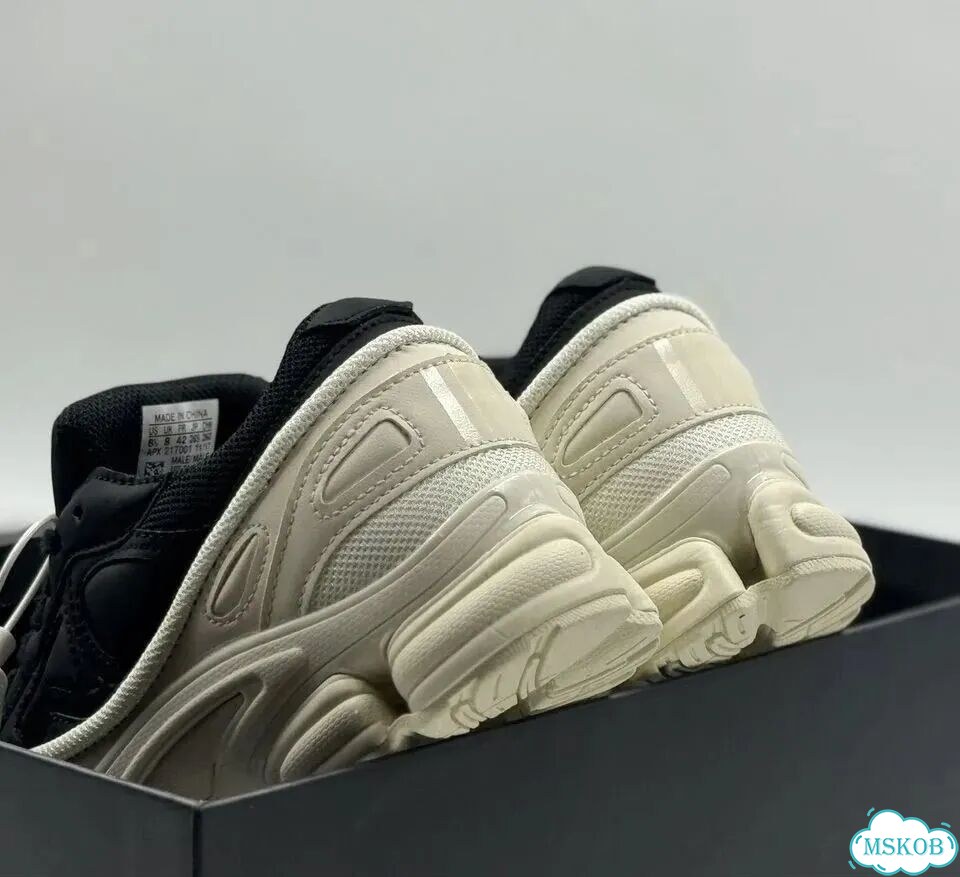 Adidas raf simons ozweego 3 black white фото 3