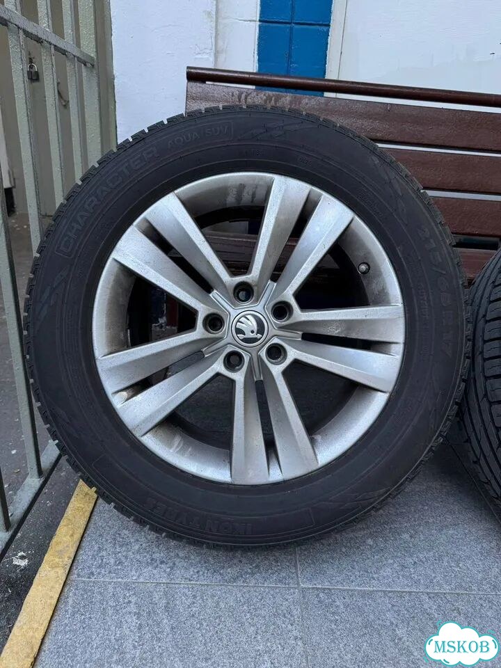 Колеса оригинал 215/65 r17 фото 7