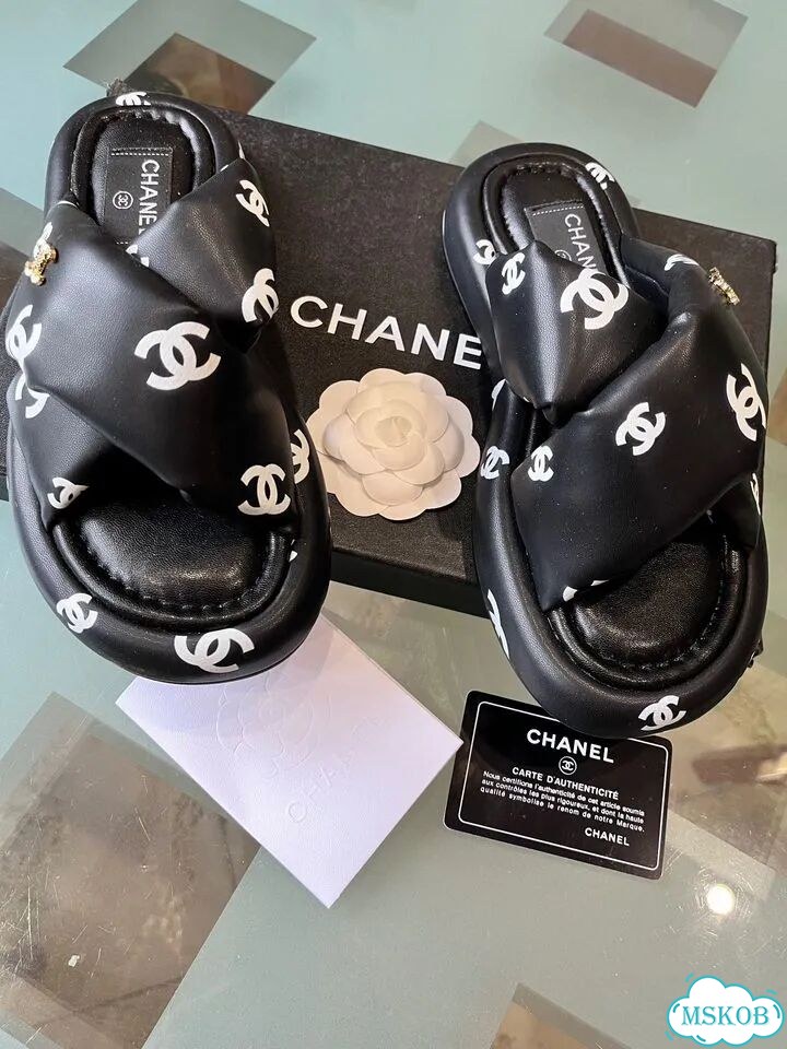 Шлепанцы chanel женские фото 3