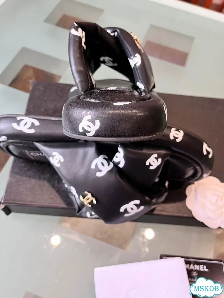 Шлепанцы chanel женские фото 7