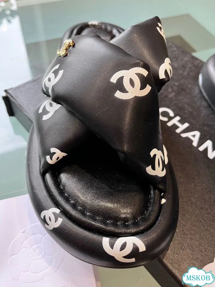 Шлепанцы chanel женские фото 8