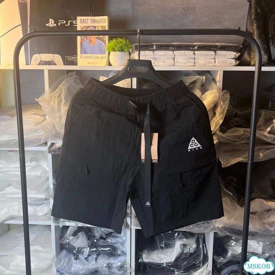 Шорты Nike ACG черные фото 1