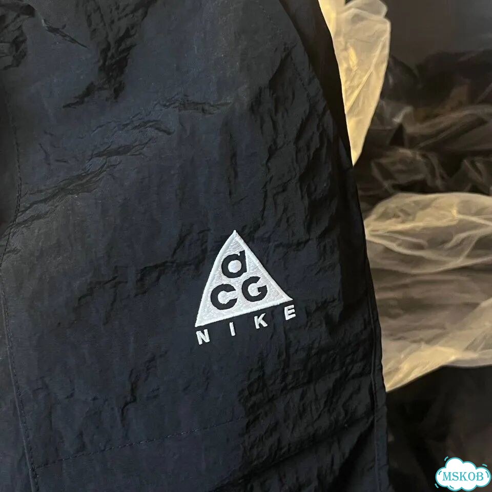 Шорты Nike ACG черные фото 3