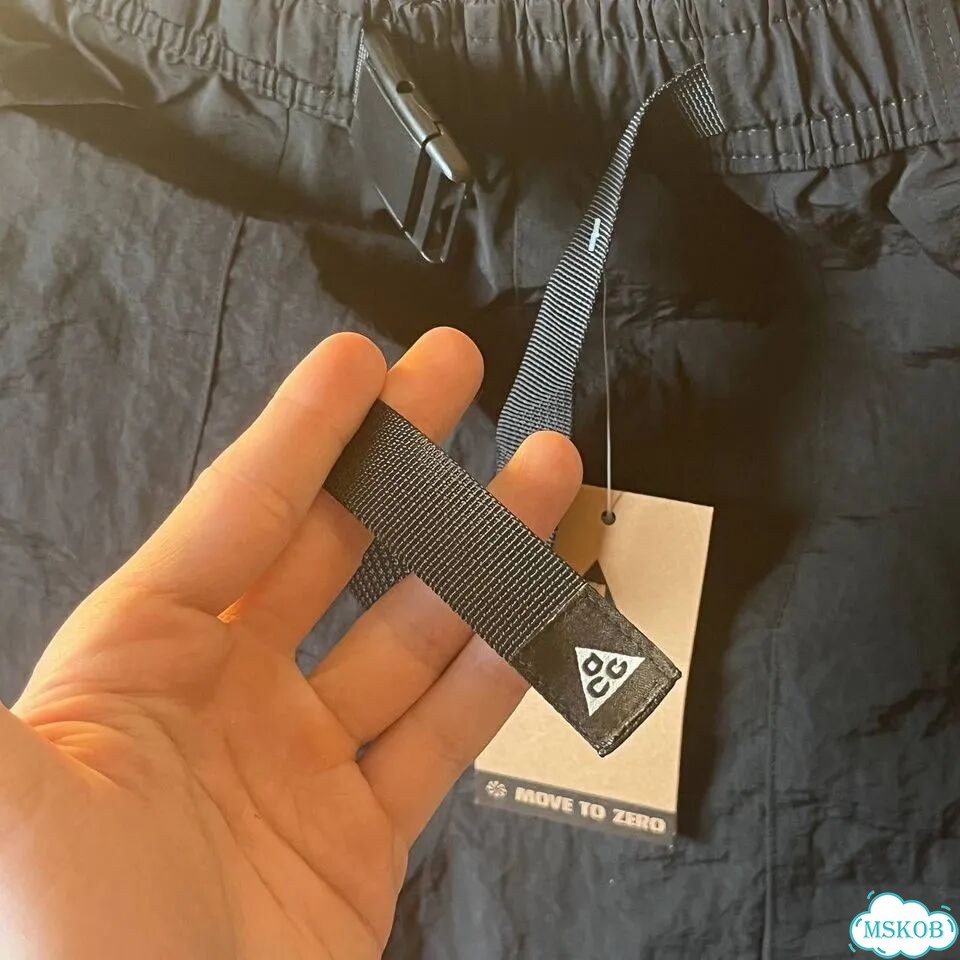 Шорты Nike ACG черные фото 4