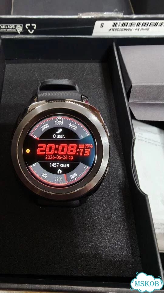 Продаю смарт часы Samsung Galaxy gear sport фото 3
