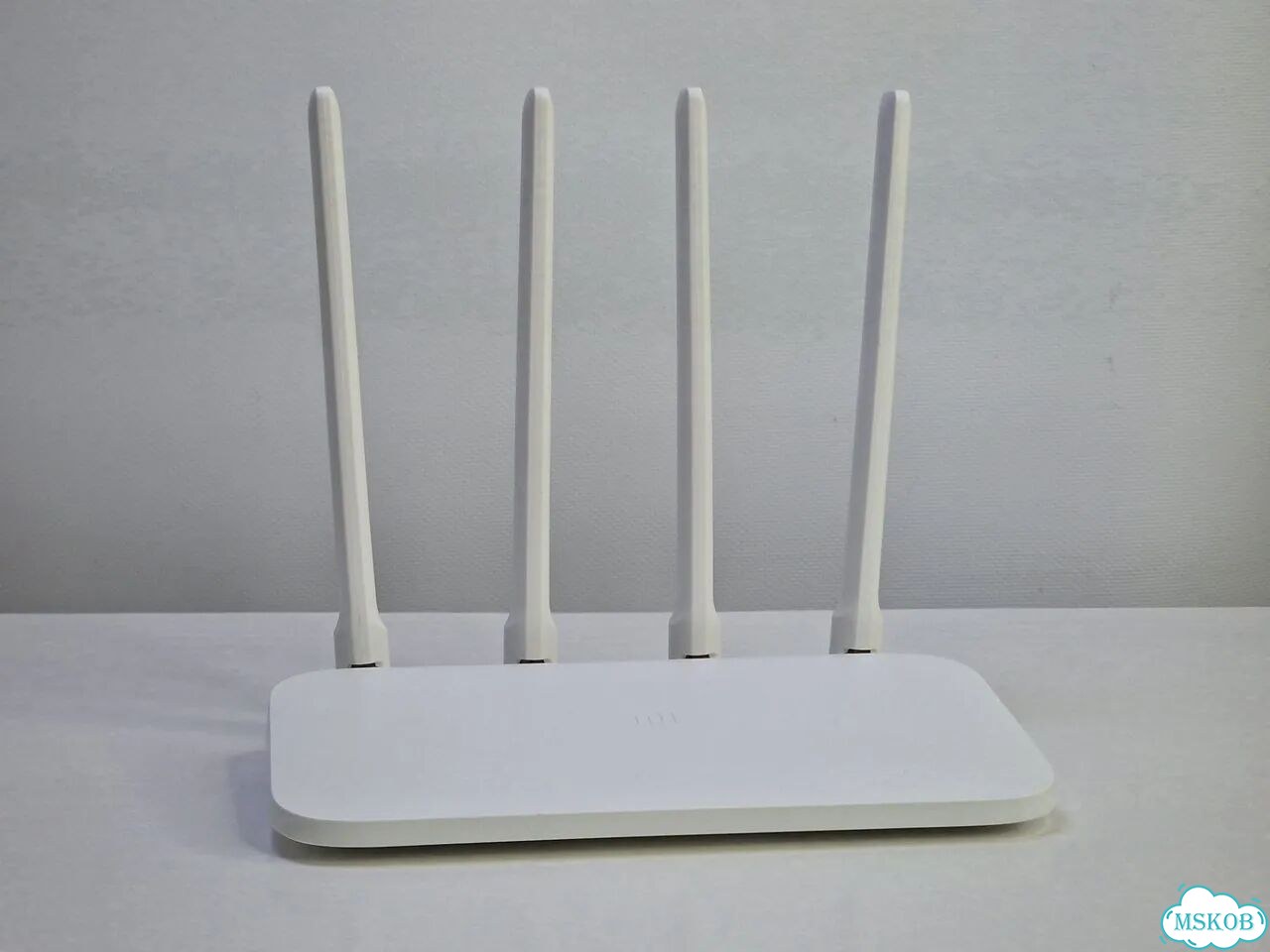 Wi-Fi роутер Xiaomi Mi Router 4C фото 4