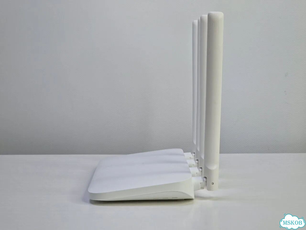 Wi-Fi роутер Xiaomi Mi Router 4C фото 8
