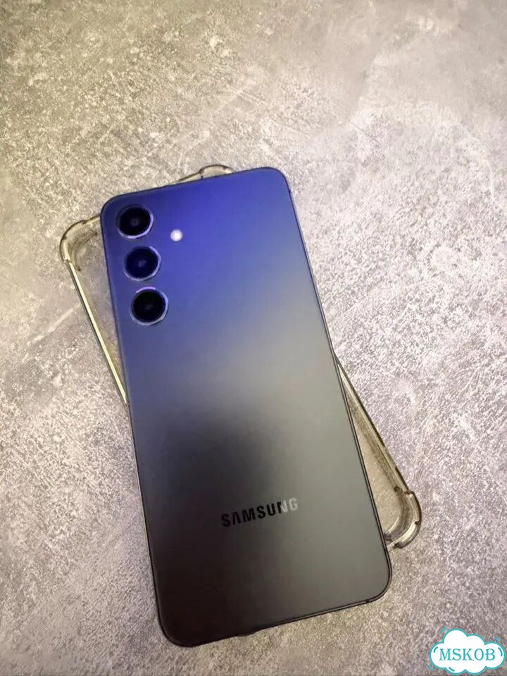 Samsung Galaxy S24, 8/256 ГБ, SIM + eSIM фото 3