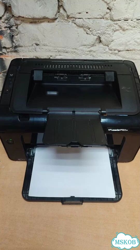 Принтер Hp laserjet p1102w (пробег 3834 стр.) фото 1