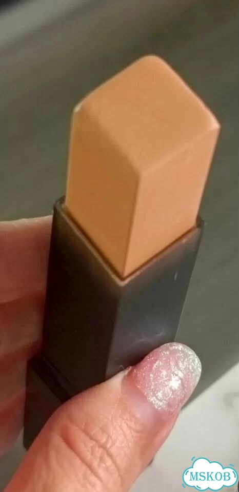 Huda beauty fond de teint stick 245B peaches n'cre фото 3