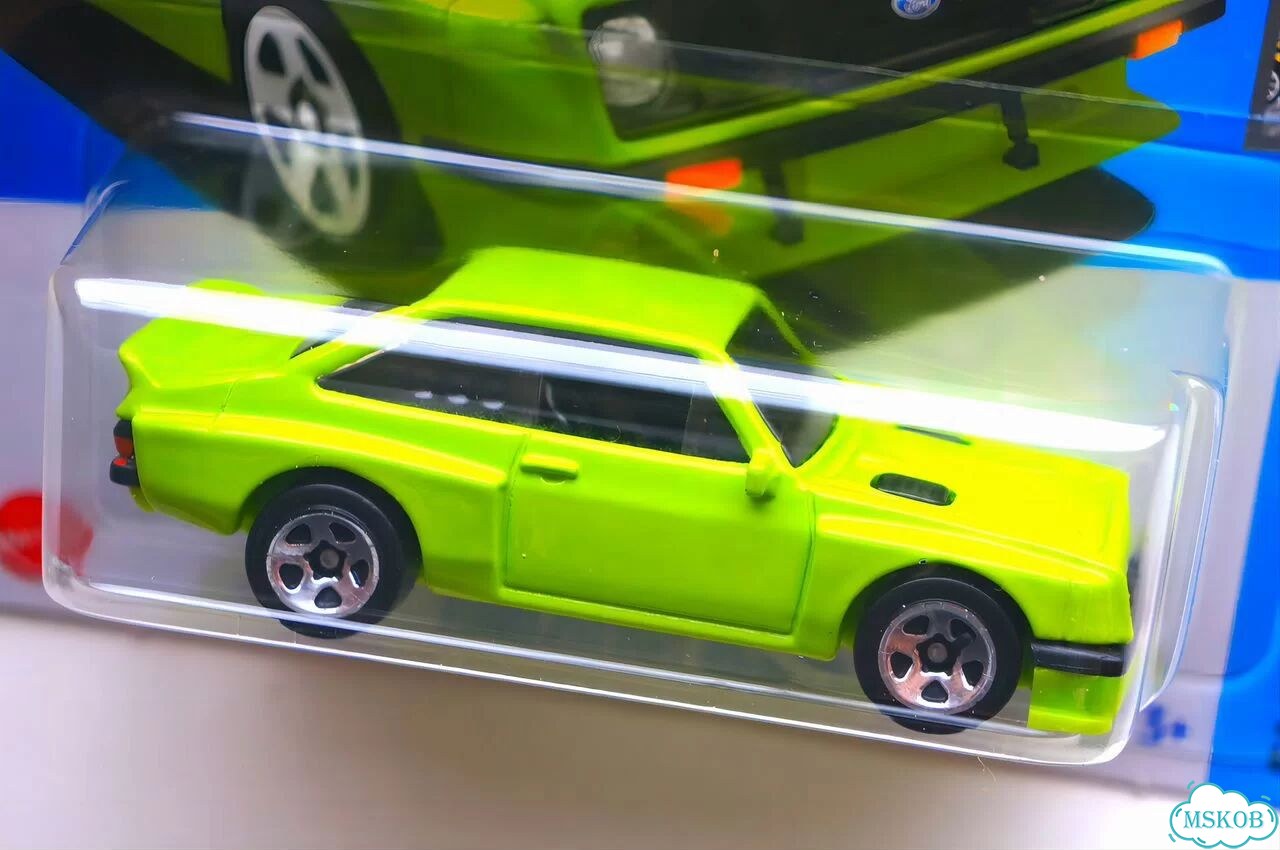 Hot Wheels Ford Escort RS2000 фото 4