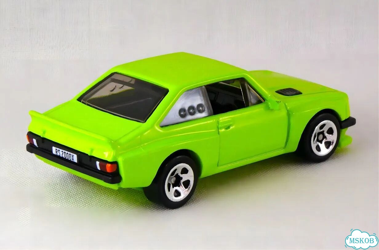 Hot Wheels Ford Escort RS2000 фото 8