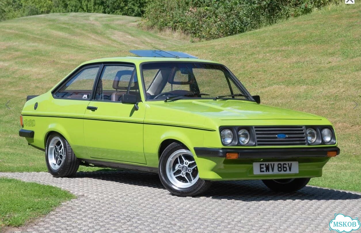 Hot Wheels Ford Escort RS2000 фото 9