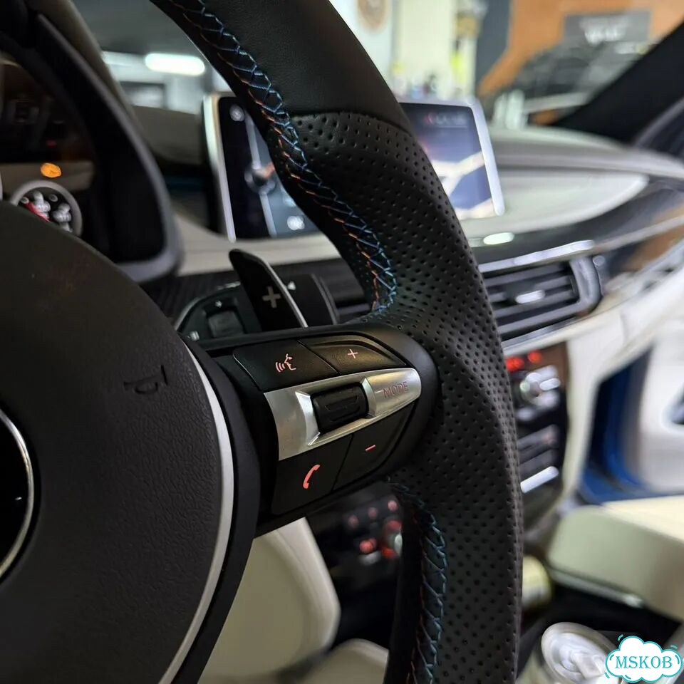 Кожаный руль BMW M с анатомией и обогревом фото 6