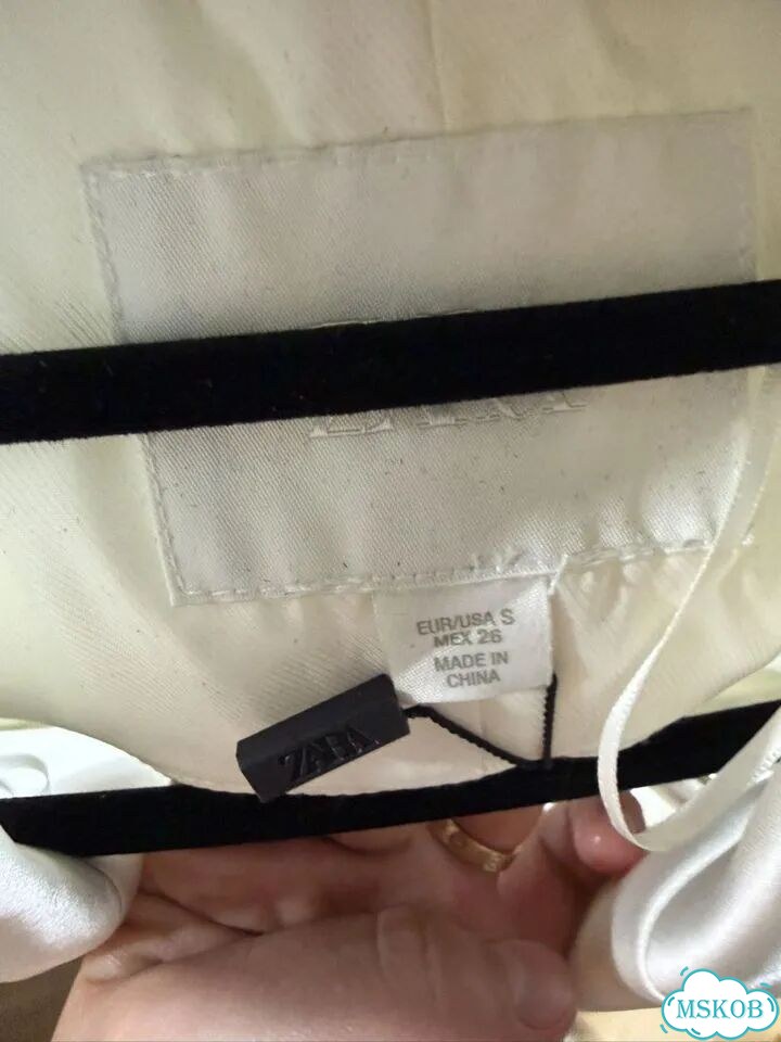 Пиджак zara белый приталенный фото 3