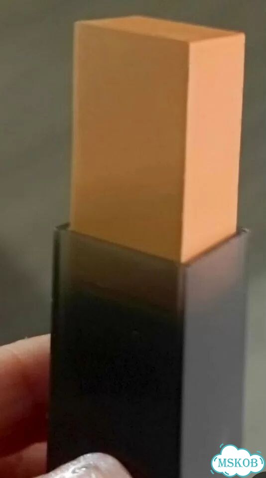 Huda beauty fond de teint stick 410/G brown sugar фото 2