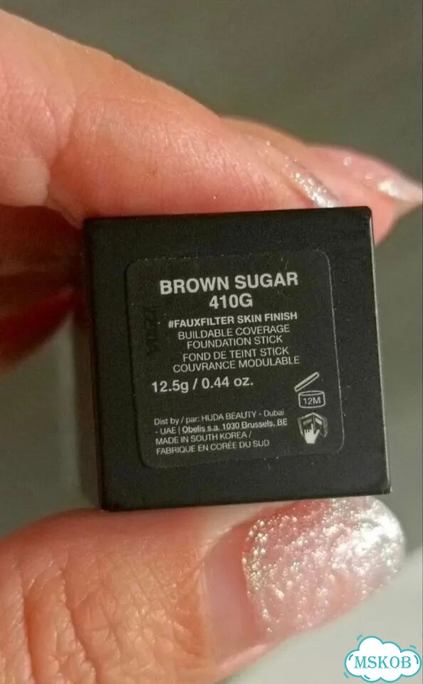 Huda beauty fond de teint stick 410/G brown sugar фото 4