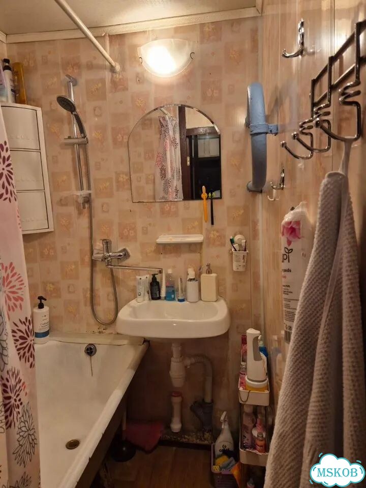 Комната в 3-к., 5/9 эт. фото 8