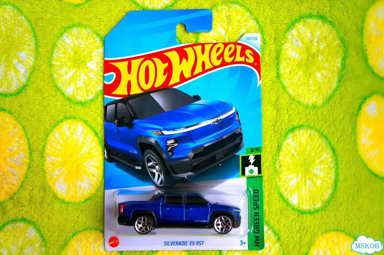 Hot Wheels Chevrolet Silverado EV RST фото 1