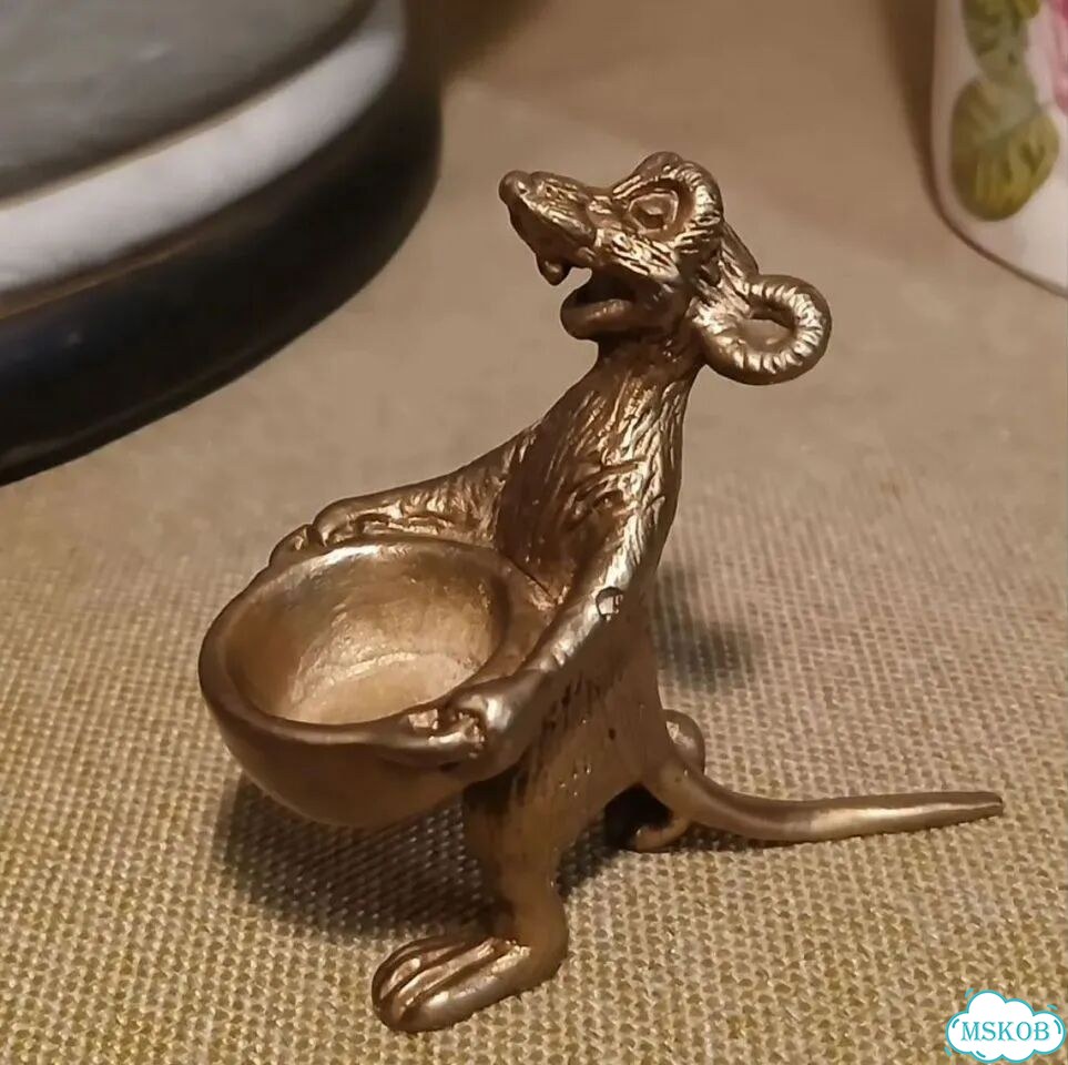 Бронзовая статуэтка мышь с корзиной богатства фото 2