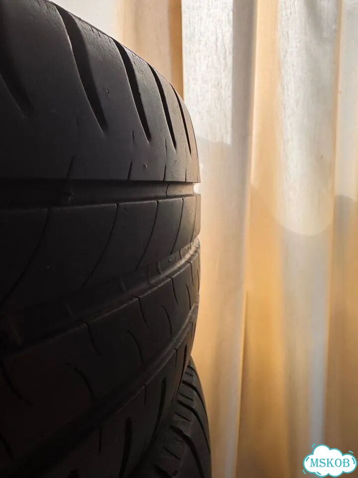 Michelin Energy Saver 215/55 R16 фото 1