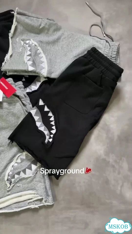 Шорты sprayground серые/черные на руках bape type фото 1