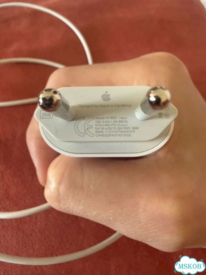 Зарядка на iPhone 20w оригинал фото 4