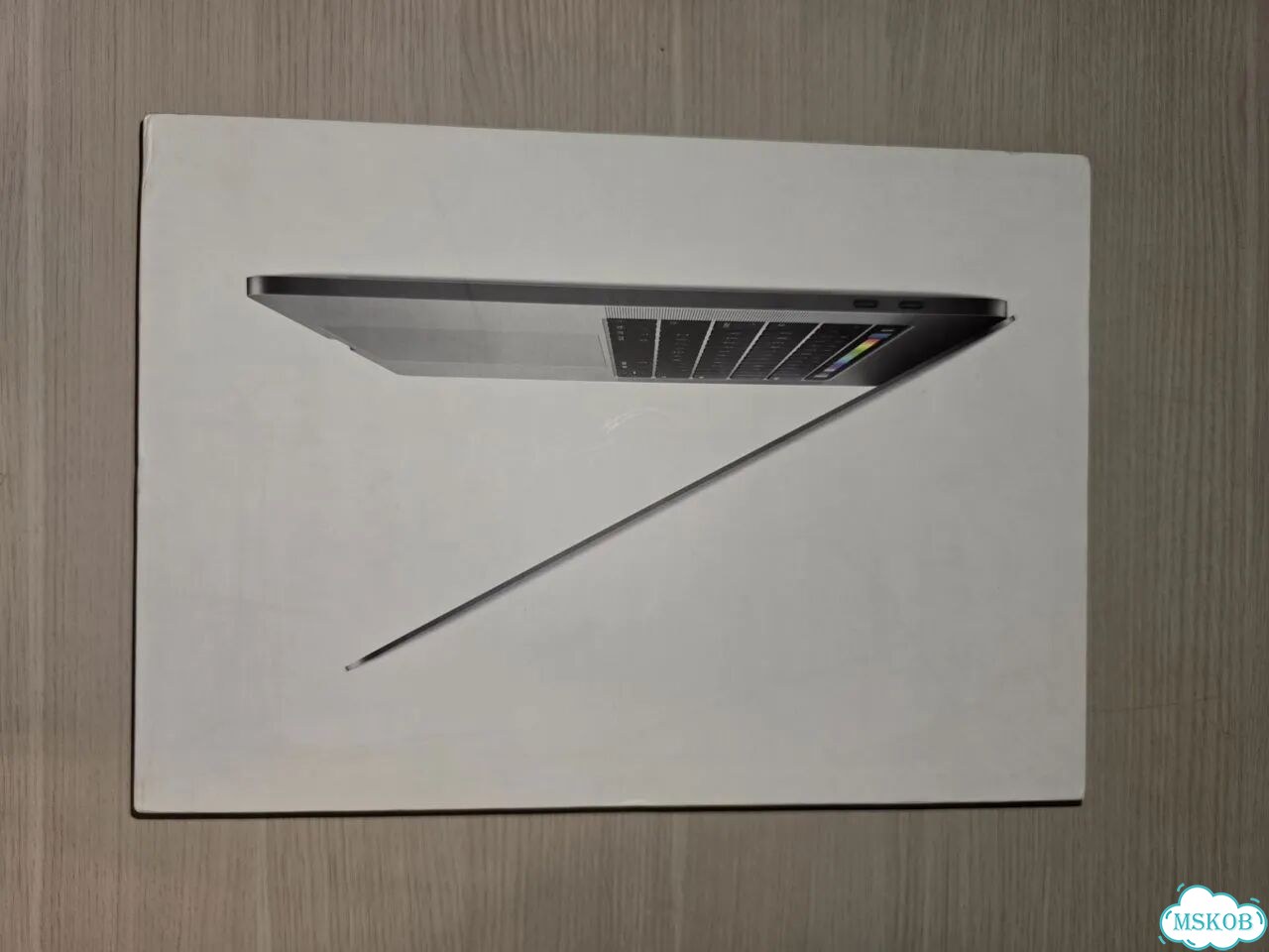 Macbook pro 15 2017 i7 16gb фото 4