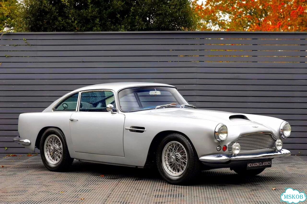 Hot Wheels Aston Martin DB4GT High-Speed Edition фото 11
