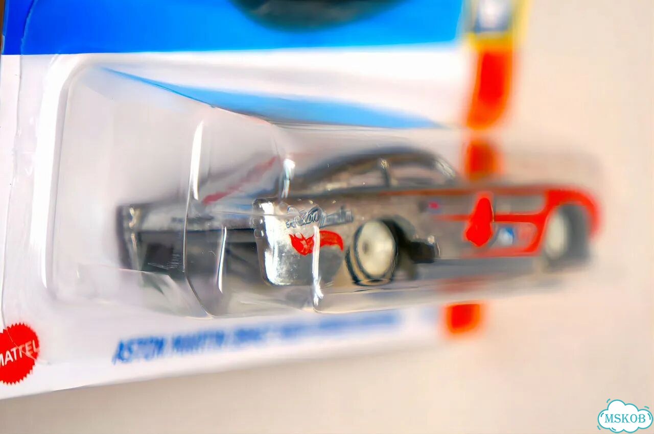 Hot Wheels Aston Martin DB4GT High-Speed Edition фото 6