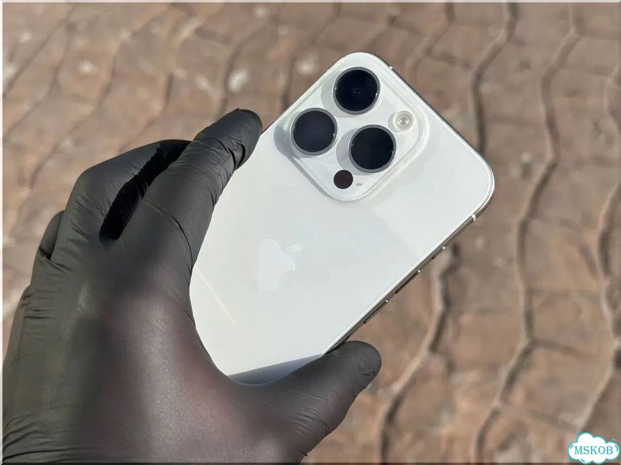 iPhone 15 Pro, 256 ГБ, SIM + eSIM фото 7