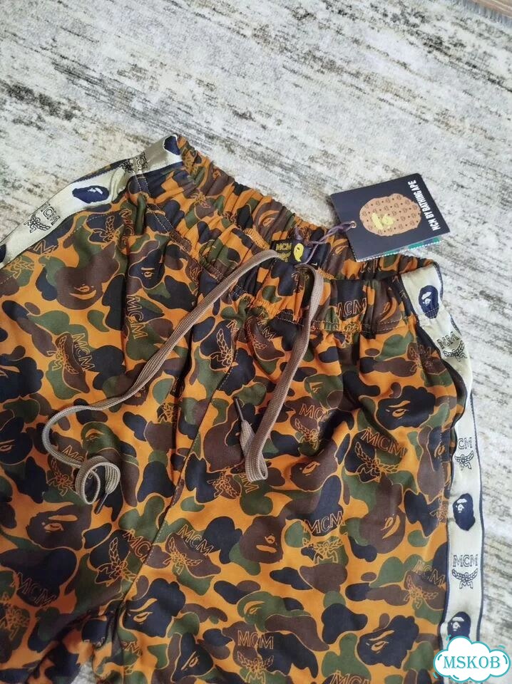 Шорты bape c mcm фото 2