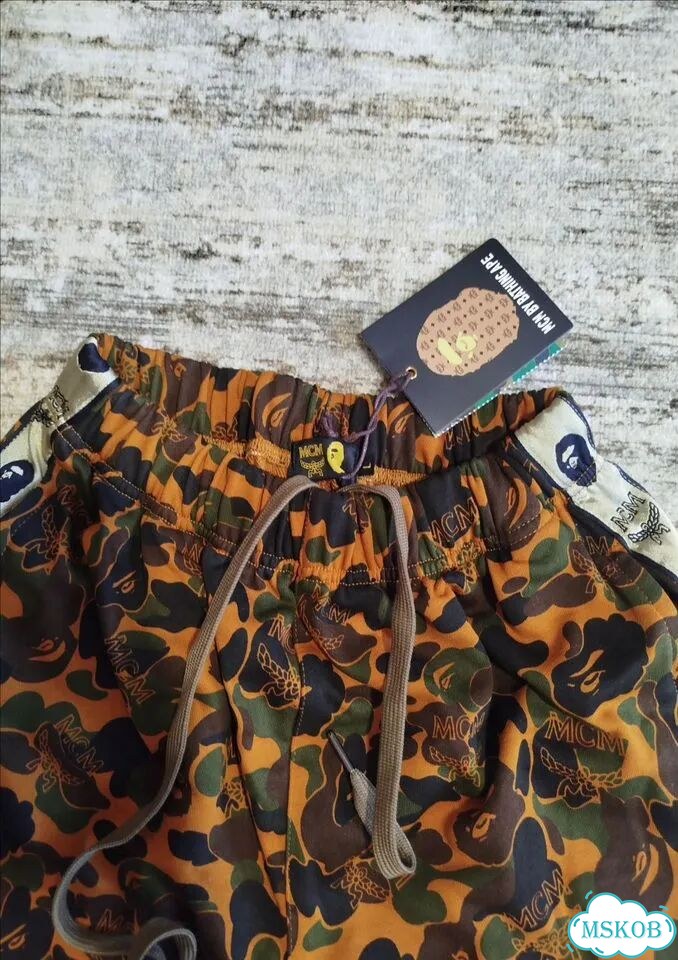 Шорты bape c mcm фото 3