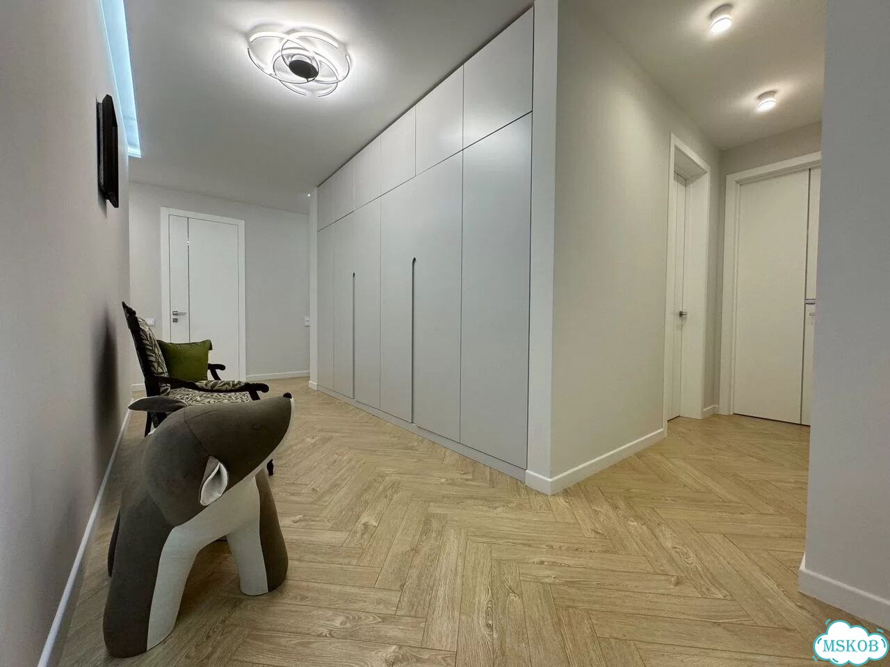 3-к. квартира, 110 м², 14/23 эт. фото 2