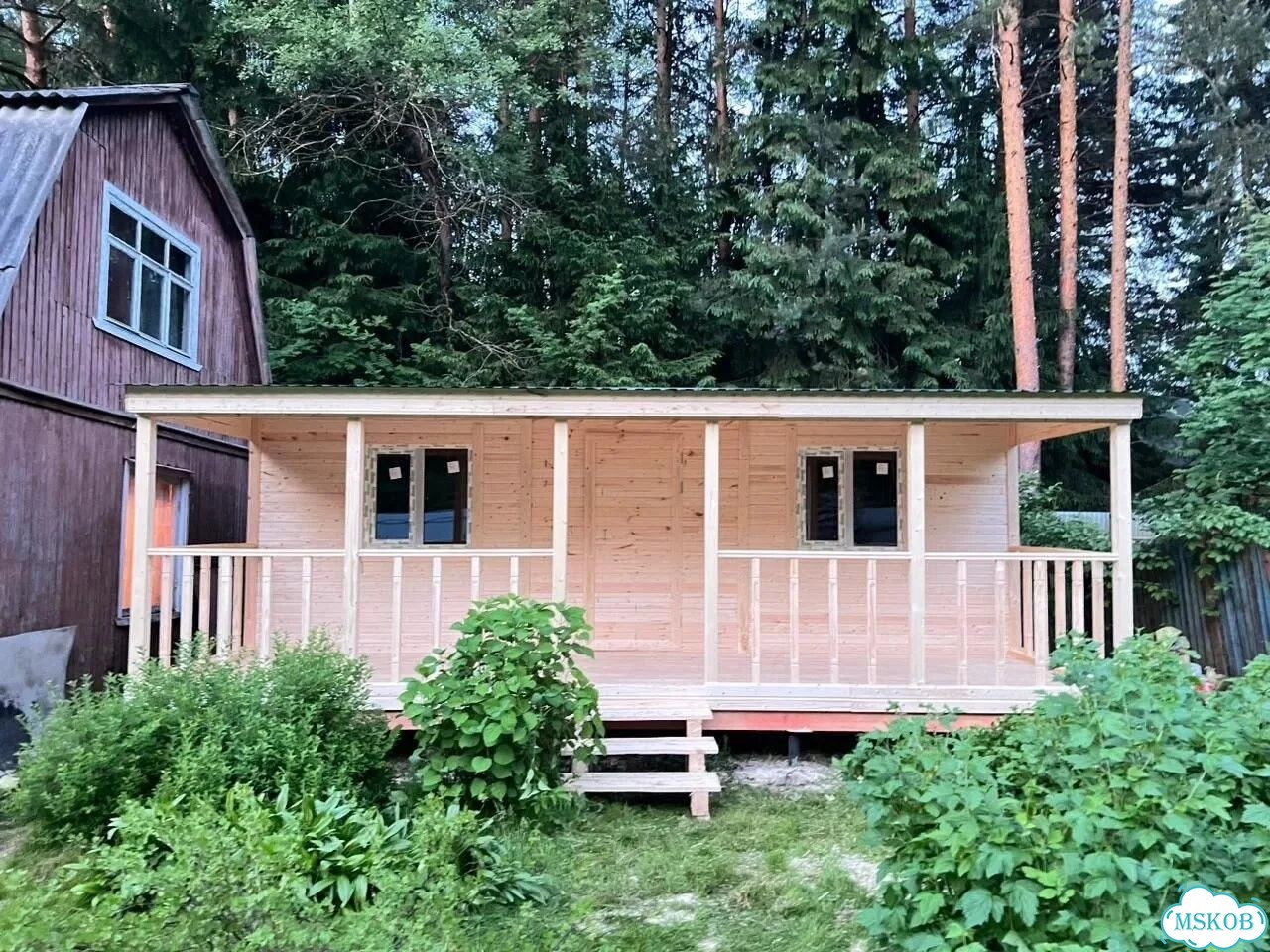 Дачная бытовка с верандой фото 5