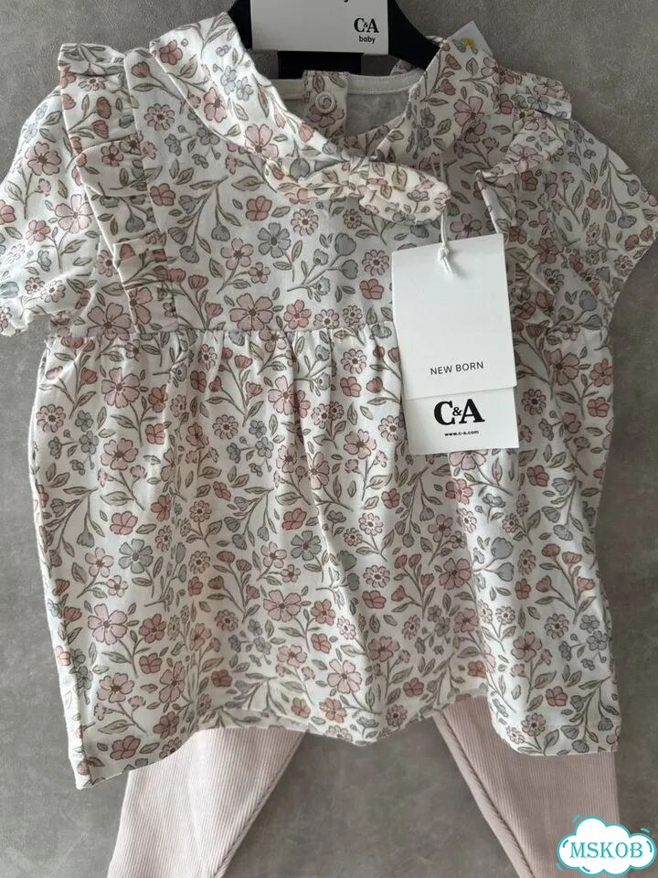 Новый костюм на девочку c&a фото 4