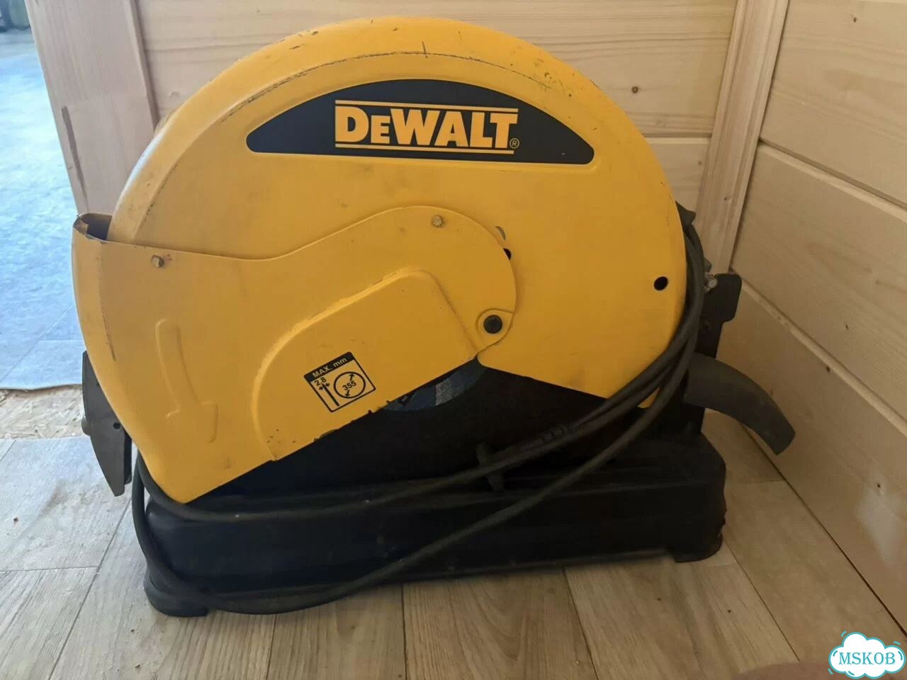 Монтажная пила dewalt фото 1