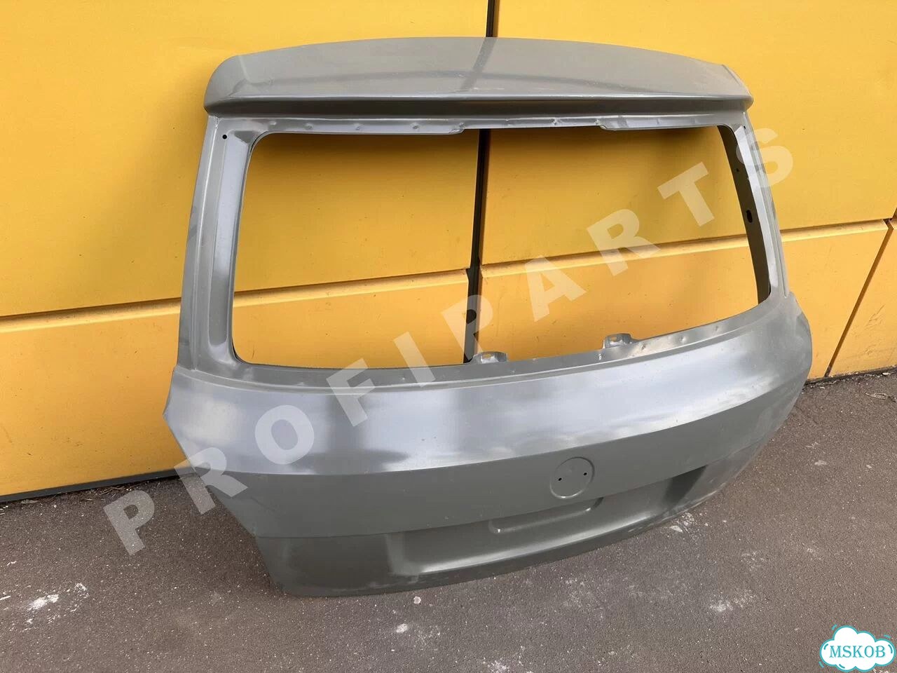 Крышка багажника Skoda Fabia 2007 хэтчбек фото 2