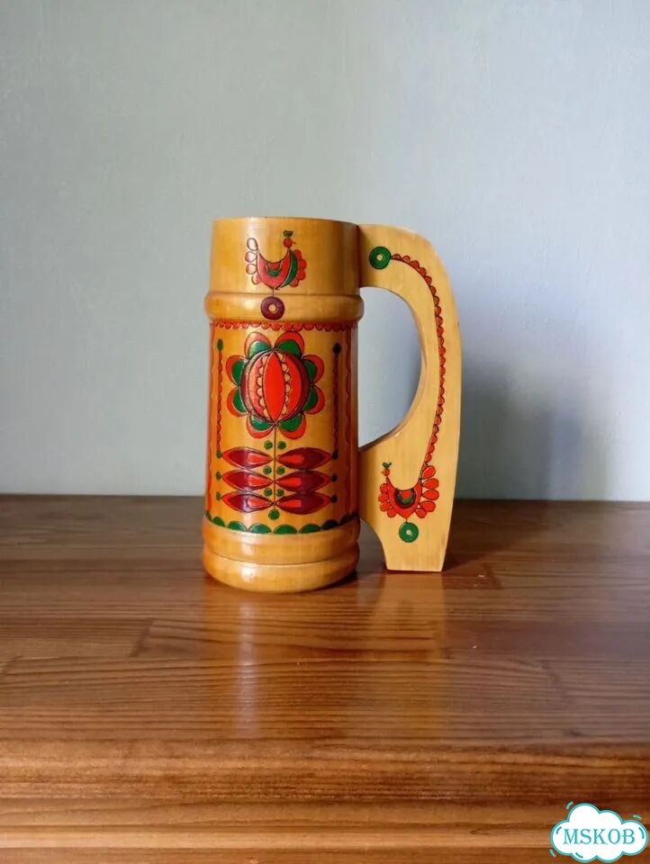 Винтажная деревянная кружка фото 1