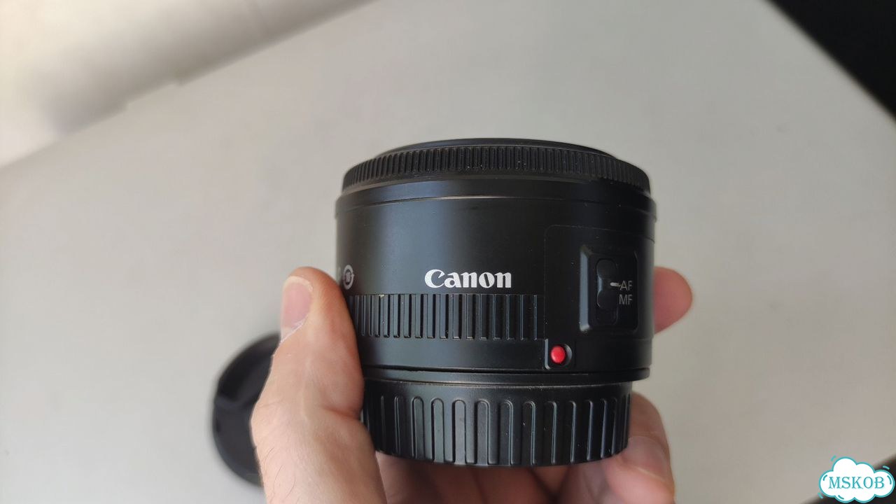 Canon EF 50mm f/1.8 II фото 3