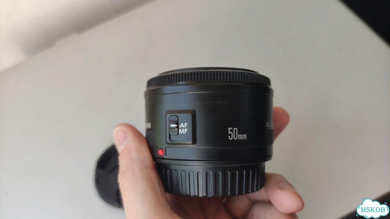 Canon EF 50mm f/1.8 II фото 4