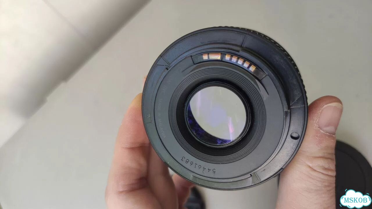 Canon EF 50mm f/1.8 II фото 6