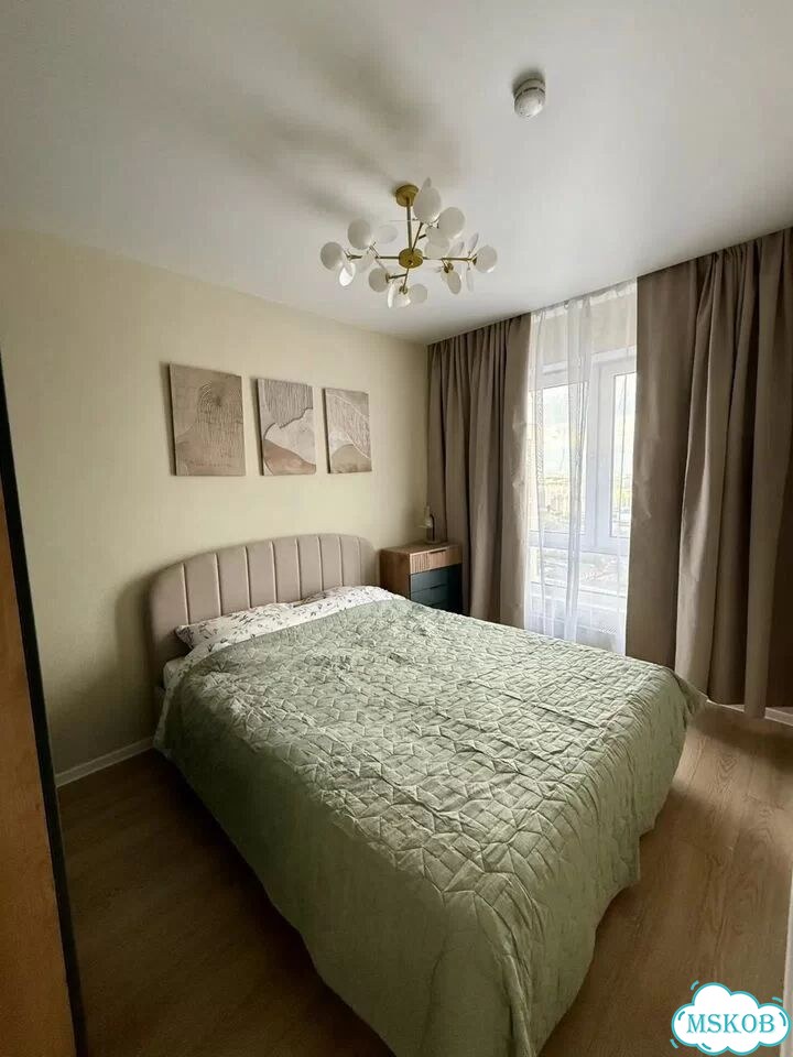 1-к. квартира, 32 м², 31/33 эт. фото 1