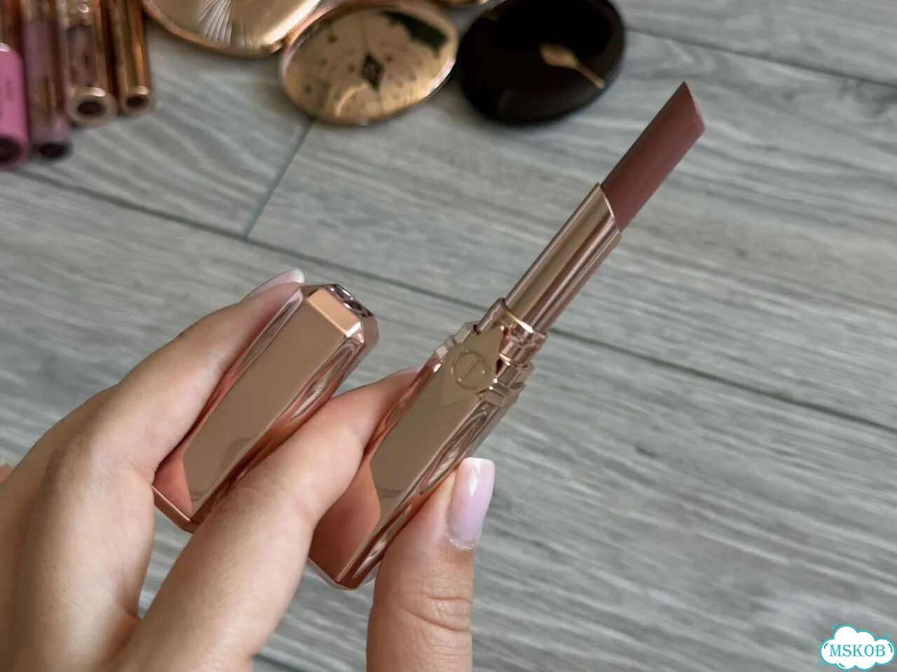 Charlotte tilbury бальзам тинт для губ, оригинал фото 2