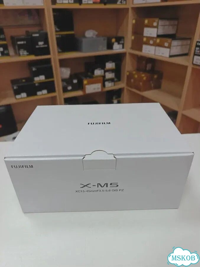 Fujifilm X-M5 + XC 15-45mm OIS PZ Silver (новый) фото 3